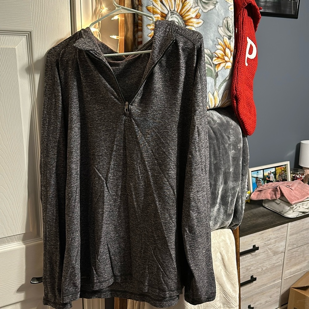 Men’s Lululemon Quarterzip Hoodie